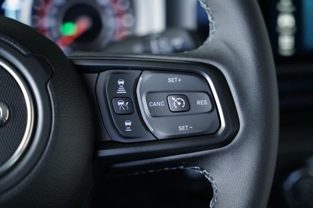 new 2025 Jeep Gladiator car, priced at $42,187