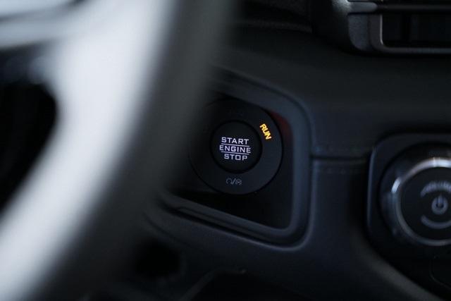 new 2025 Jeep Gladiator car, priced at $42,187