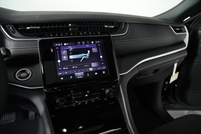 new 2025 Jeep Grand Cherokee L car, priced at $43,834