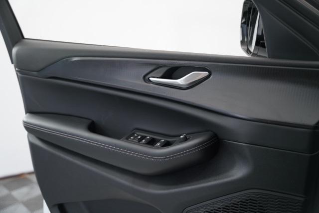 new 2025 Jeep Grand Cherokee L car, priced at $43,304