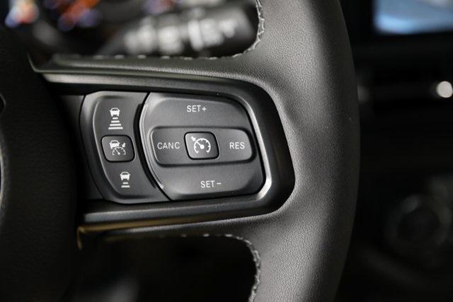new 2025 Jeep Wrangler car, priced at $44,577