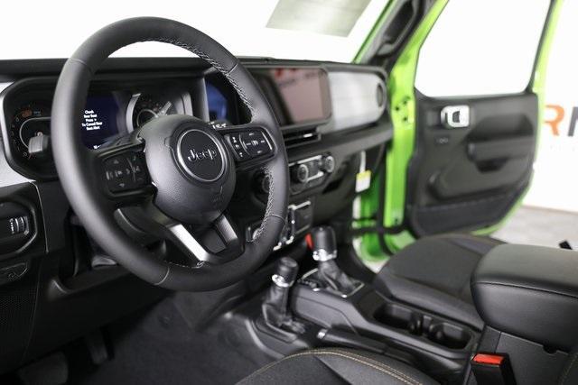 new 2025 Jeep Wrangler car, priced at $44,577