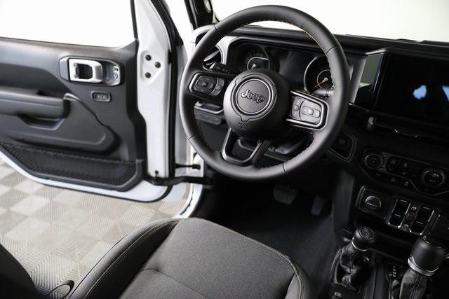 new 2024 Jeep Gladiator car, priced at $38,068