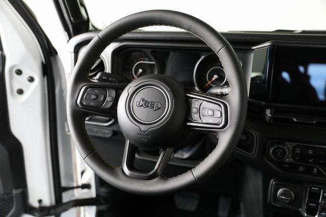 new 2024 Jeep Gladiator car, priced at $41,553