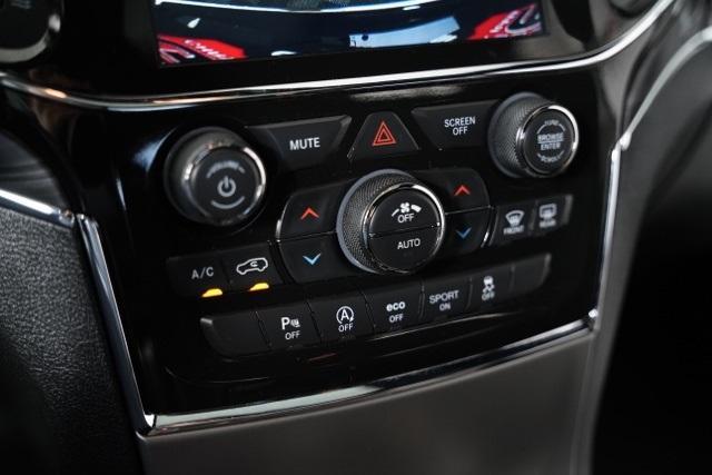 used 2021 Jeep Grand Cherokee car, priced at $27,998