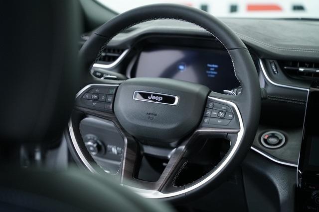new 2025 Jeep Grand Cherokee car, priced at $43,509