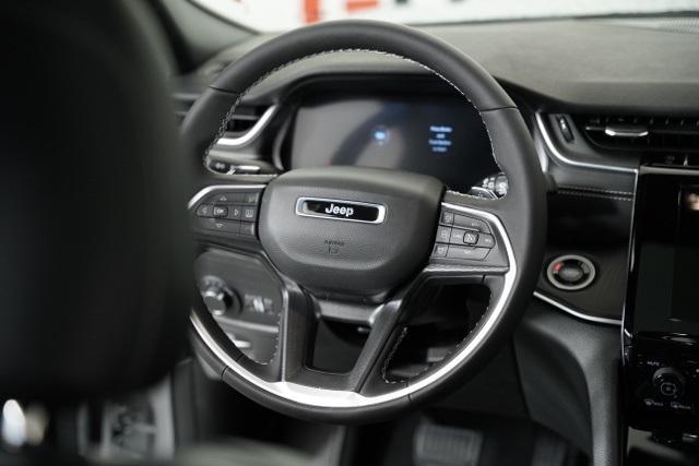 new 2025 Jeep Grand Cherokee car, priced at $40,452