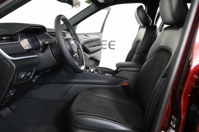 new 2025 Jeep Grand Cherokee car, priced at $41,202