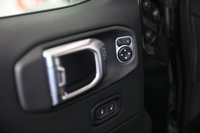 new 2025 Jeep Gladiator car, priced at $52,703