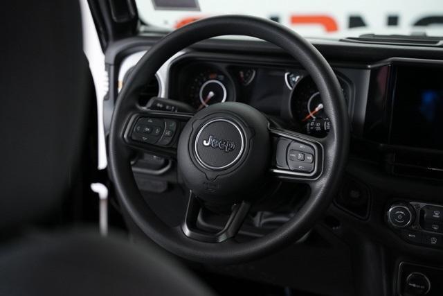 new 2026 Jeep Wrangler car, priced at $40,774