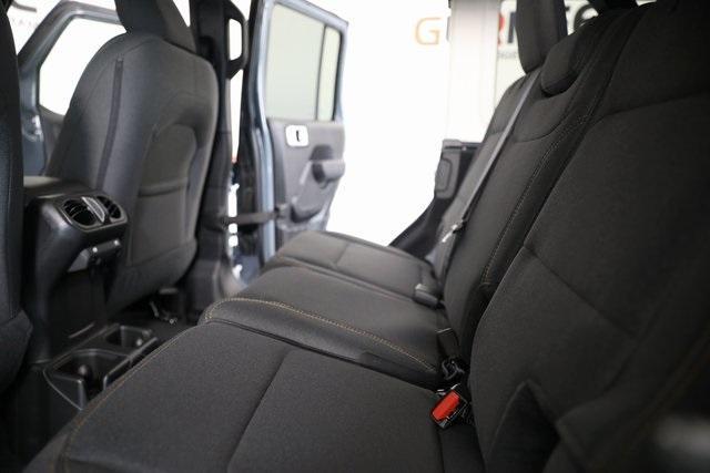 new 2025 Jeep Wrangler car, priced at $44,327