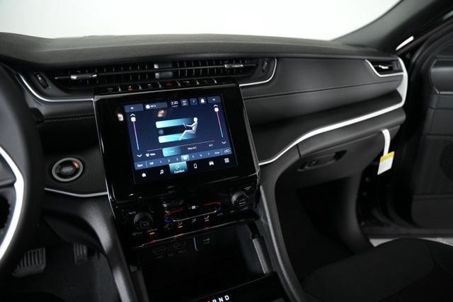 new 2025 Jeep Grand Cherokee car, priced at $36,046