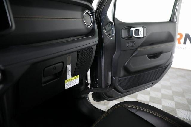 new 2025 Jeep Wrangler car, priced at $50,537