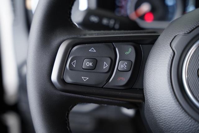 new 2025 Jeep Gladiator car, priced at $43,693