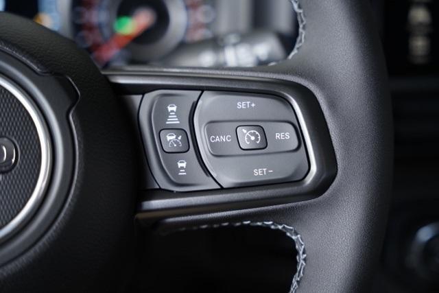 new 2025 Jeep Gladiator car, priced at $43,693