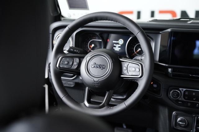 new 2025 Jeep Gladiator car, priced at $43,693