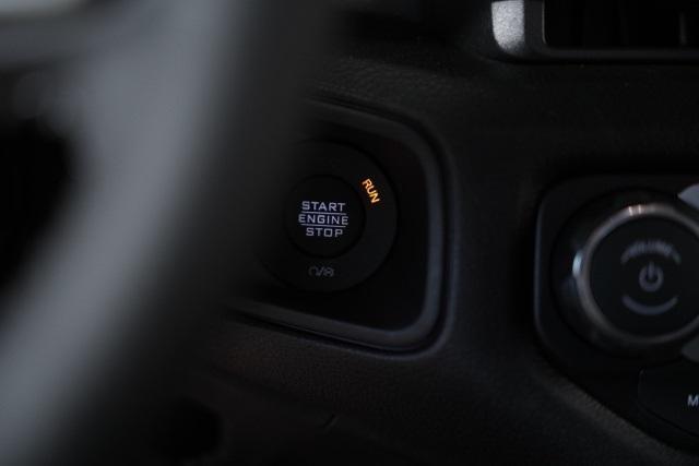 new 2025 Jeep Wrangler car, priced at $44,327