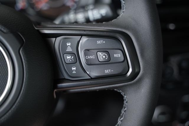 new 2025 Jeep Wrangler car, priced at $44,327