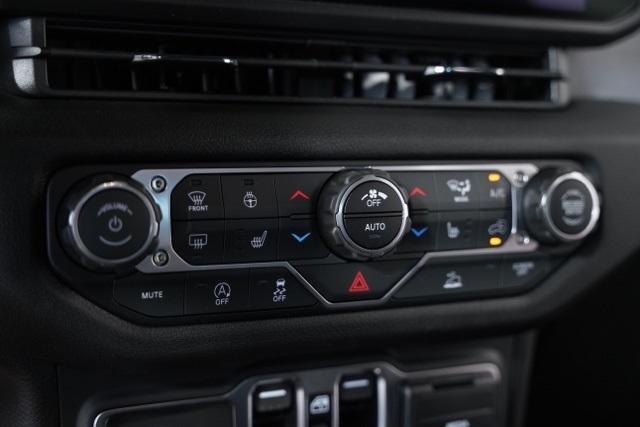 new 2025 Jeep Wrangler car, priced at $44,327