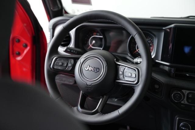 new 2025 Jeep Wrangler car, priced at $44,327