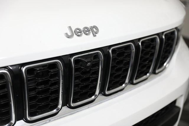 used 2022 Jeep Grand Cherokee L car, priced at $30,000