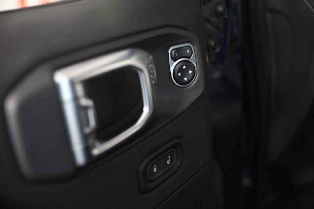 new 2025 Jeep Gladiator car, priced at $52,392