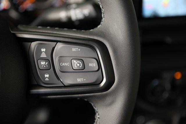 new 2025 Jeep Gladiator car, priced at $52,392