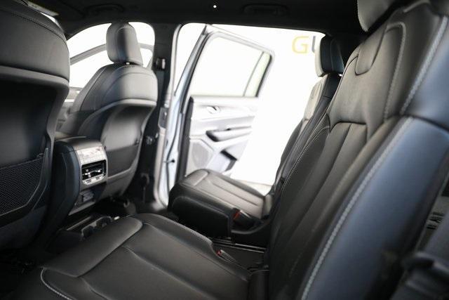 new 2025 Jeep Grand Cherokee L car, priced at $43,725