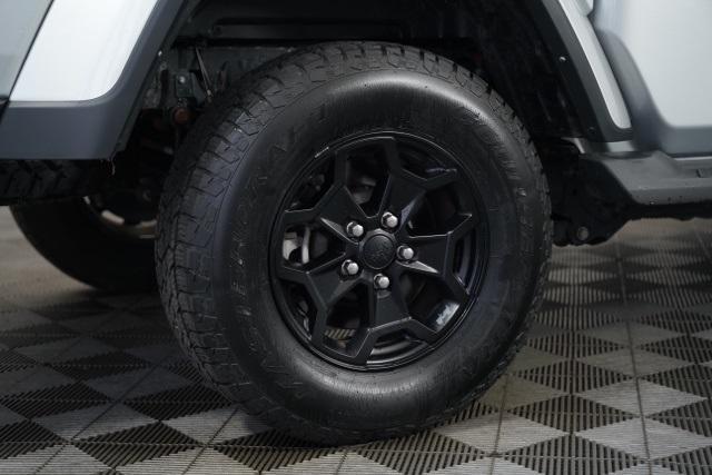 used 2022 Jeep Gladiator car, priced at $31,476