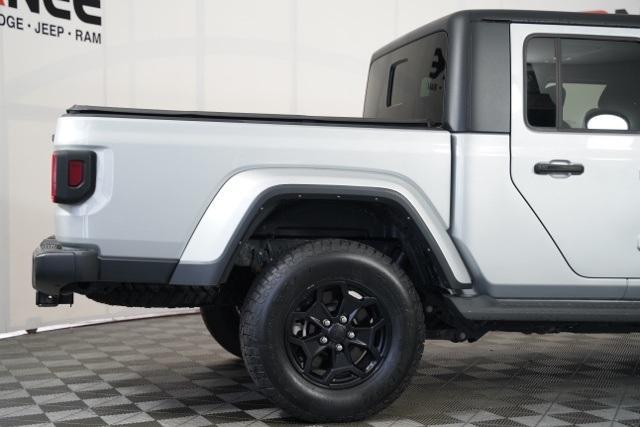 used 2022 Jeep Gladiator car, priced at $31,476