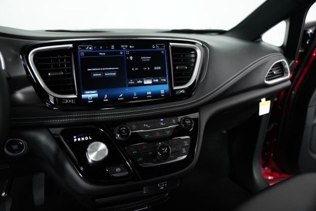 new 2026 Chrysler Pacifica car, priced at $39,960