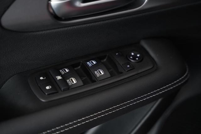 new 2026 Chrysler Pacifica car, priced at $39,960