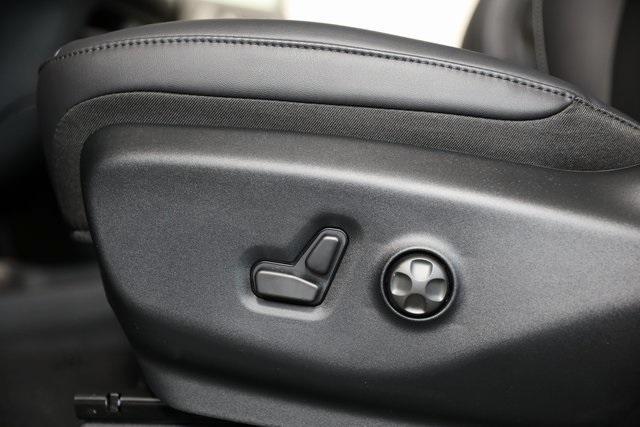 new 2025 Chrysler Pacifica car, priced at $40,145
