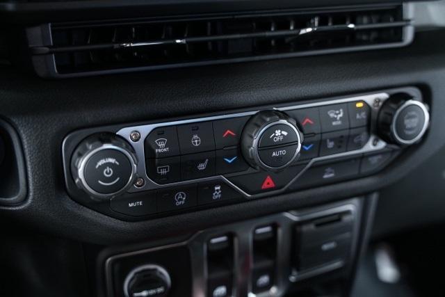 new 2026 Jeep Wrangler car, priced at $43,476