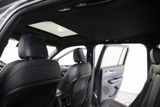 new 2025 Jeep Grand Cherokee car, priced at $43,521