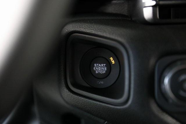 new 2025 Jeep Wrangler car, priced at $45,224
