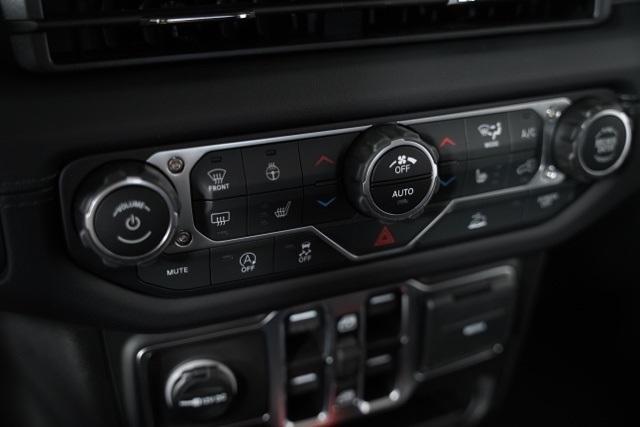 new 2025 Jeep Gladiator car, priced at $41,321