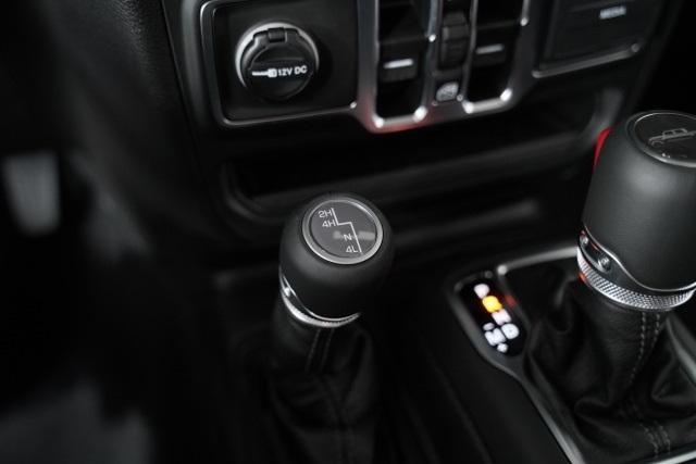 new 2025 Jeep Gladiator car, priced at $41,321