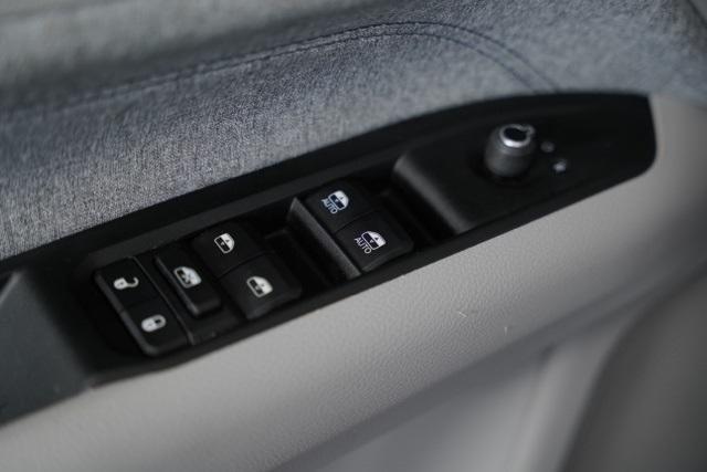 used 2022 Jeep Compass car, priced at $19,499