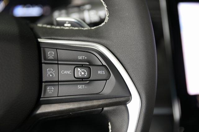 new 2025 Jeep Grand Cherokee car, priced at $45,707