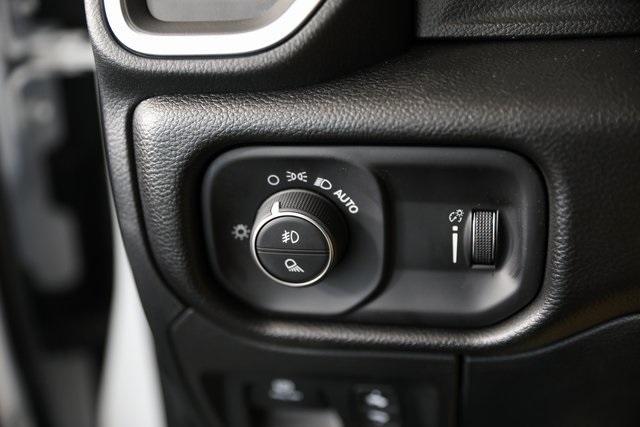 new 2025 Ram 1500 car, priced at $44,014