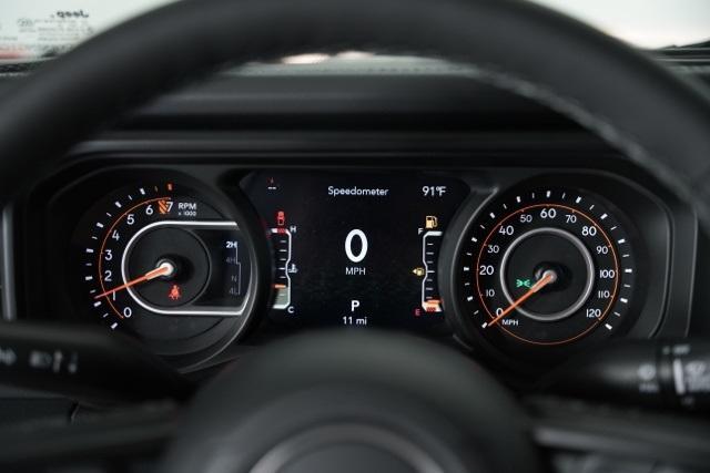 new 2025 Jeep Gladiator car, priced at $42,704