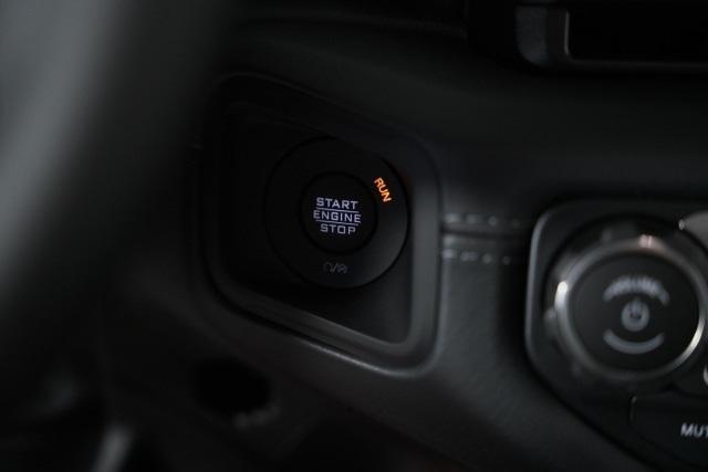 new 2025 Jeep Gladiator car, priced at $42,704