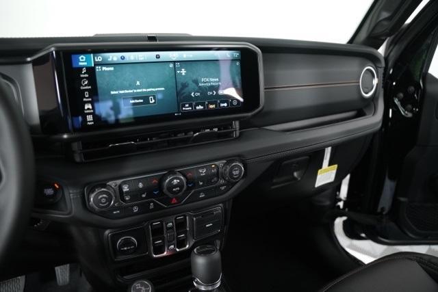 new 2025 Jeep Gladiator car, priced at $42,704