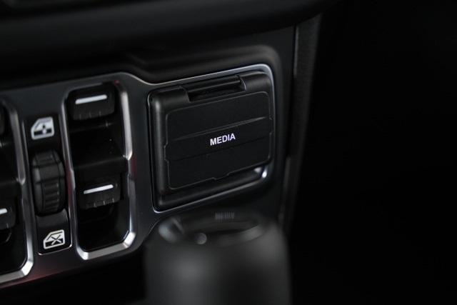 new 2025 Jeep Gladiator car, priced at $42,704