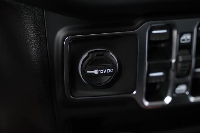 new 2025 Jeep Gladiator car, priced at $42,704