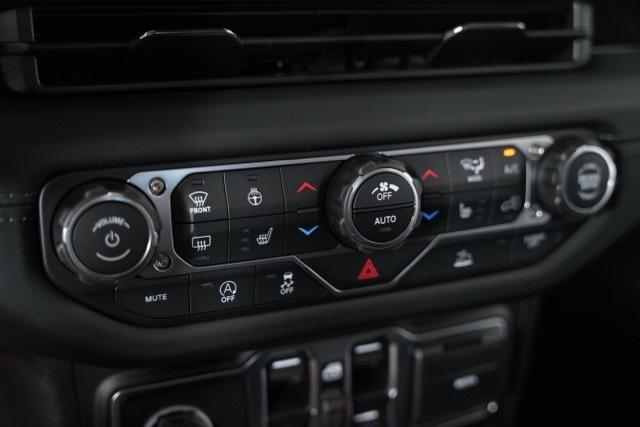 new 2025 Jeep Gladiator car, priced at $42,704