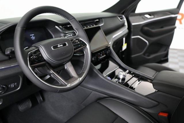 new 2025 Jeep Grand Cherokee car, priced at $52,509