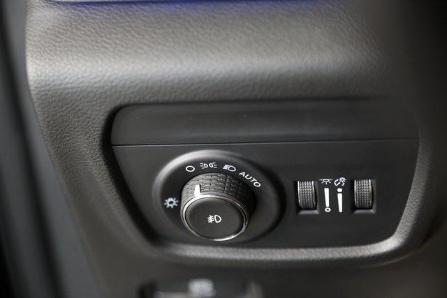 new 2025 Jeep Grand Cherokee car, priced at $52,509