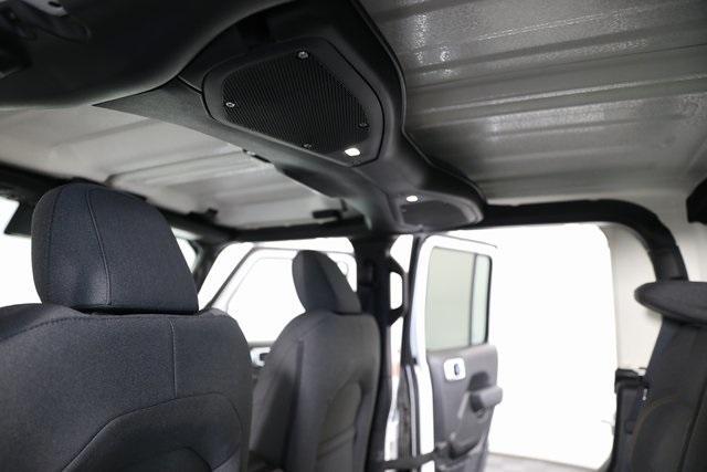 new 2025 Jeep Gladiator car, priced at $41,103